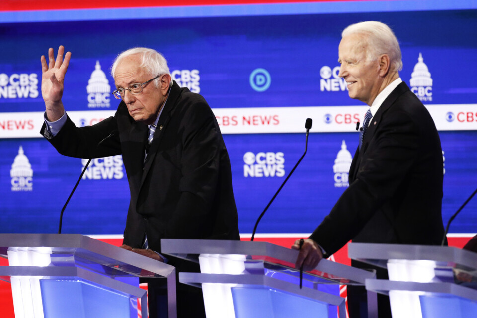 De demokratiska presidentaspiranterna Bernie Sanders och Joe Biden vid en debatt nyligen.