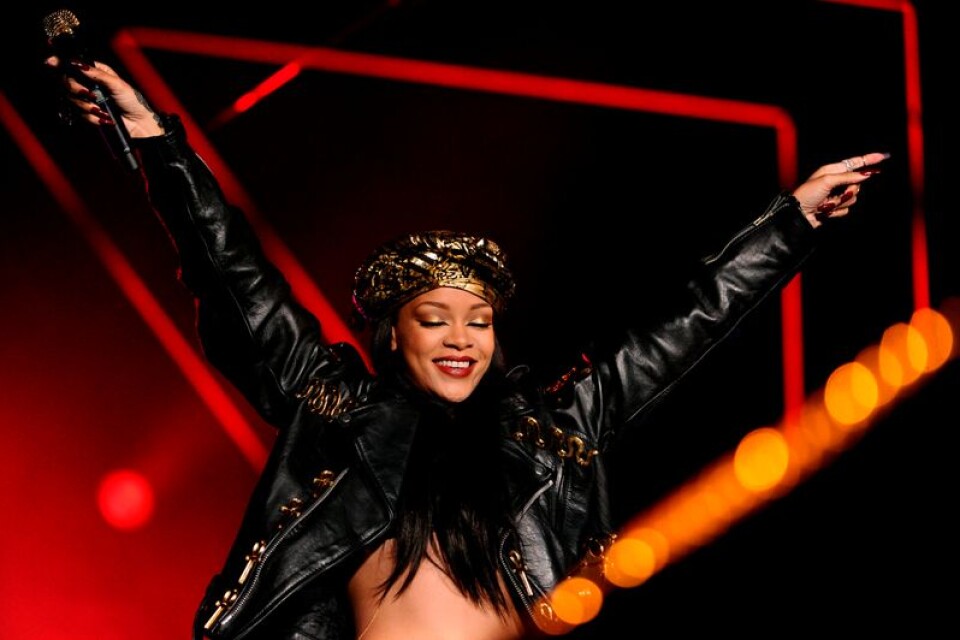 Rihanna besökte festivalen 2012.