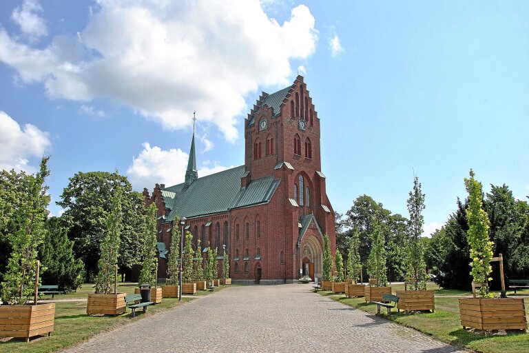 Stora änglavingar och himmelsk glädje i Hässleholms kyrka