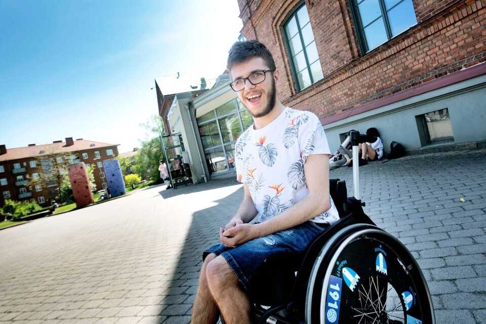 ”It feels fine, but I'm going to miss Kristianstad”, says Lukas Nilsson, 20, who moved here from Malmö to go to Riksgymnasiet. He is going to celebrate leaving school at home with his family.