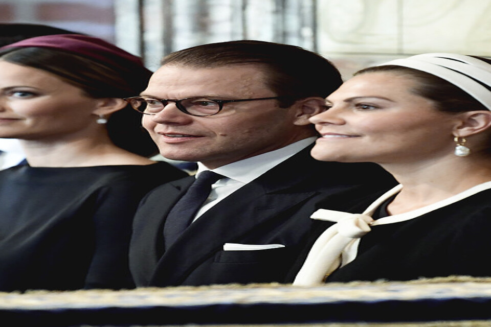 Prins Carl Philip, prinsessan Sofia, prins Daniel och kronprinsessan Victoria i Storkyrkan för att delta i gudstjänsten inför riksmötets öppnande.