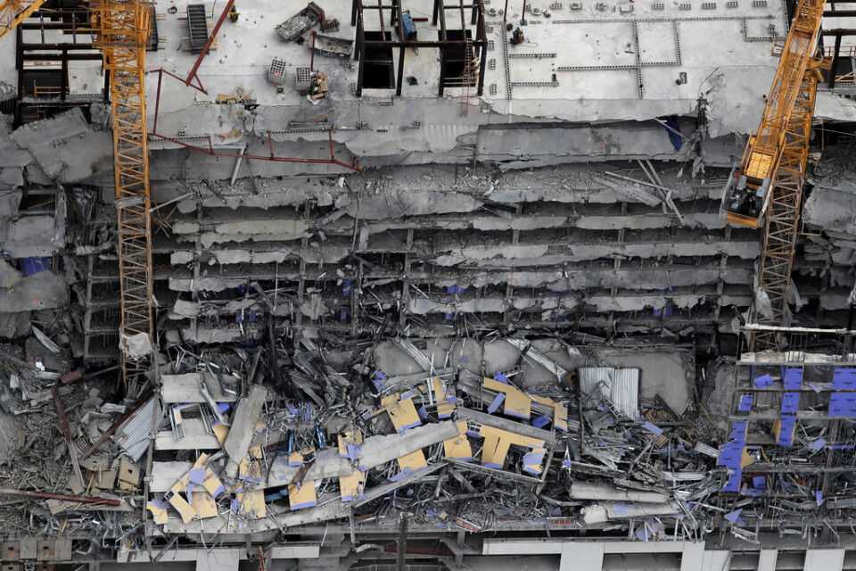 Hard Rock Hotel i New Orleans, som håller på att byggas, kollapsade.
