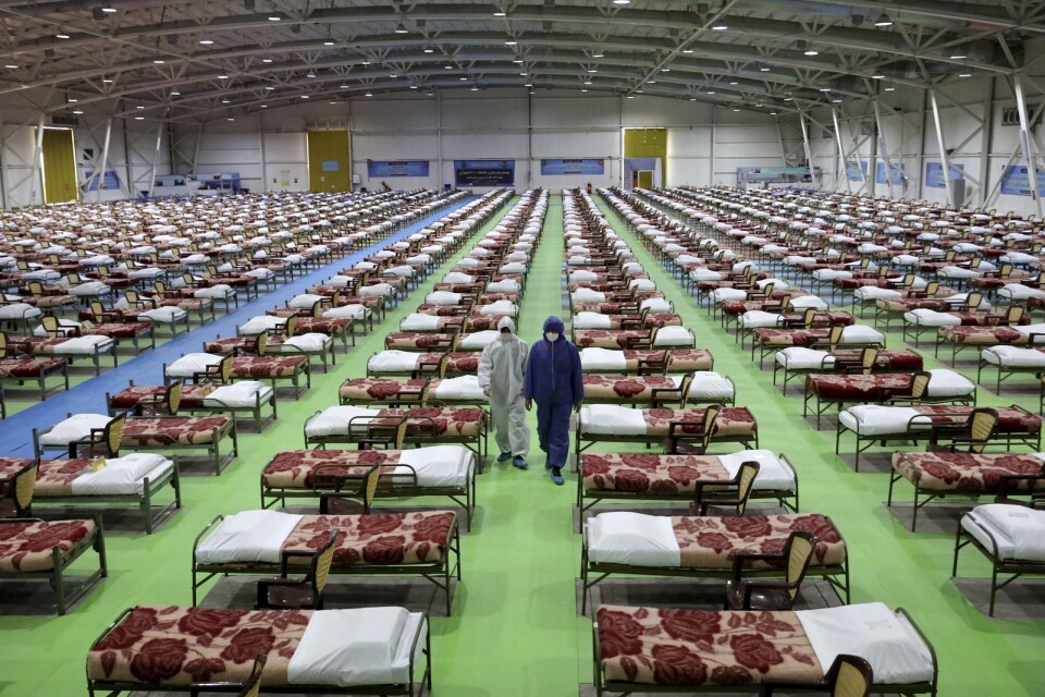 Ett tillfälligt sjukhus med 2 000 sängar har satts upp i norra Teheran. Bild från 26 mars.