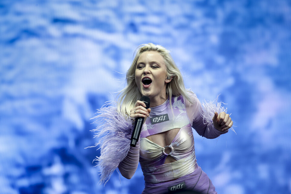 Zara Larsson på Flamingo-scenen under torsdagen på Way out West i Slottsskogen i Göteborg.