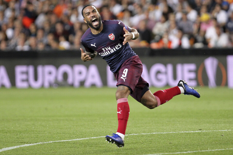 Arsenals Alexandre Lacazette jublar efter sitt mål mot Valencia i Europa League-semifinalen.
