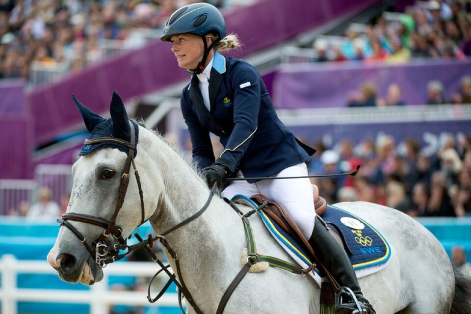 Sara Algotsson Ostholt på hästen Wega. Ekipaget vann OS-silver i fälttävlan i London 2012.