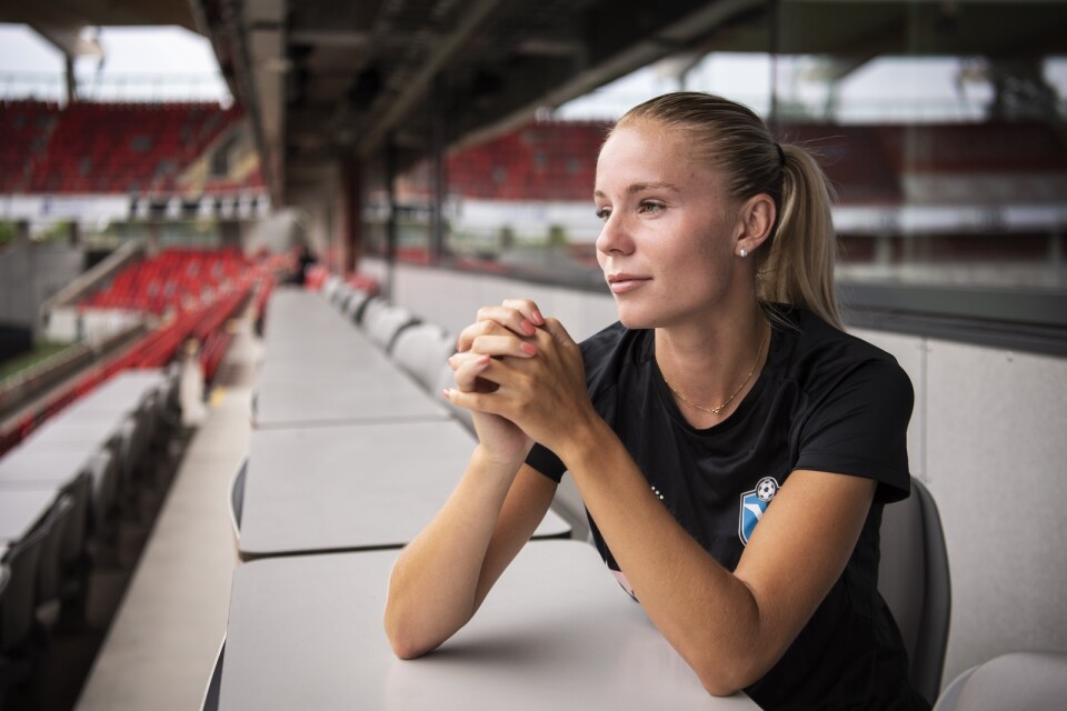 Stina Lennartsson har gjort två matcher med F19 efter skadefrånvaron. ”Det är en stor lättnad att det här helskottat är över”, säger hon.