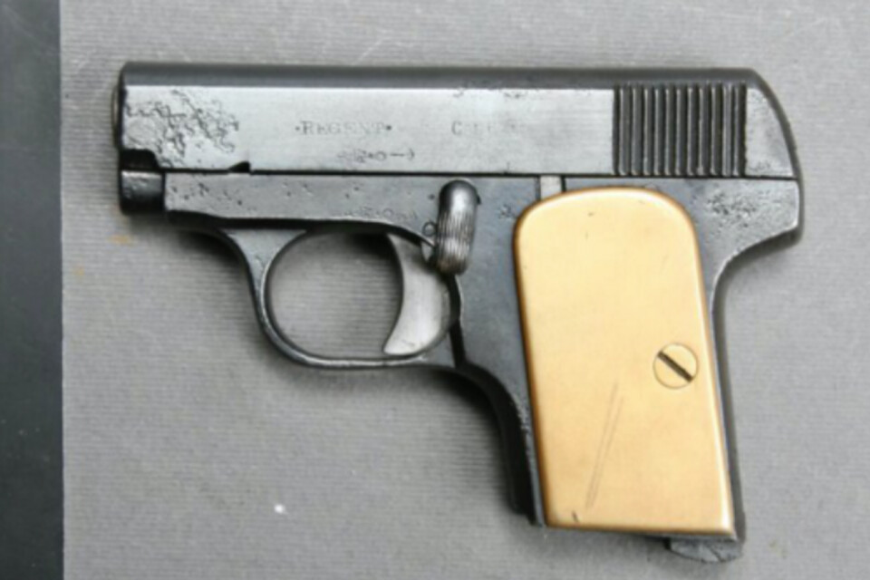 Polisens bild på ett av mannens skjutvapen.