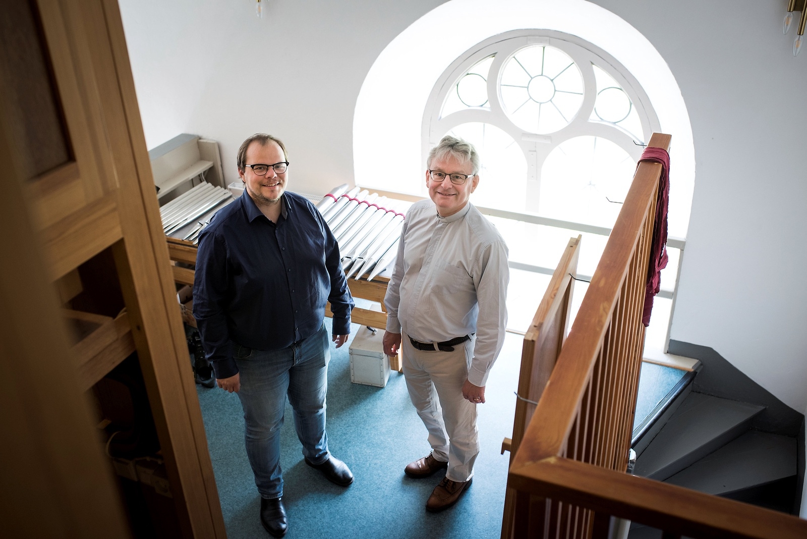Lukas Arvidsson och Klas Sturesson är med på söndagens gudstjänst i Norra Sandby kyrka.