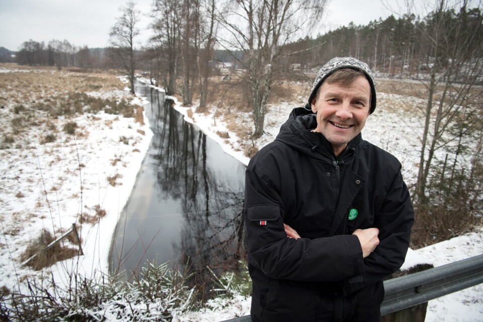 Centerns gruppledare Rolf Jönsson har reserverat sig mot kriterierna i kommunens upphandling av kylmat till äldre.