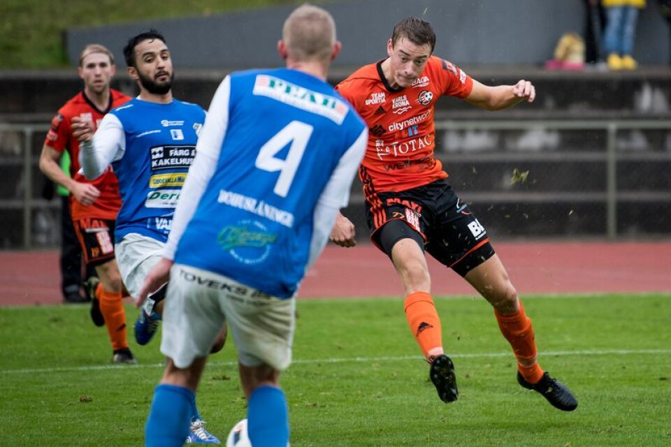 Jesper Löfgren är klar för spel med Mjällby.