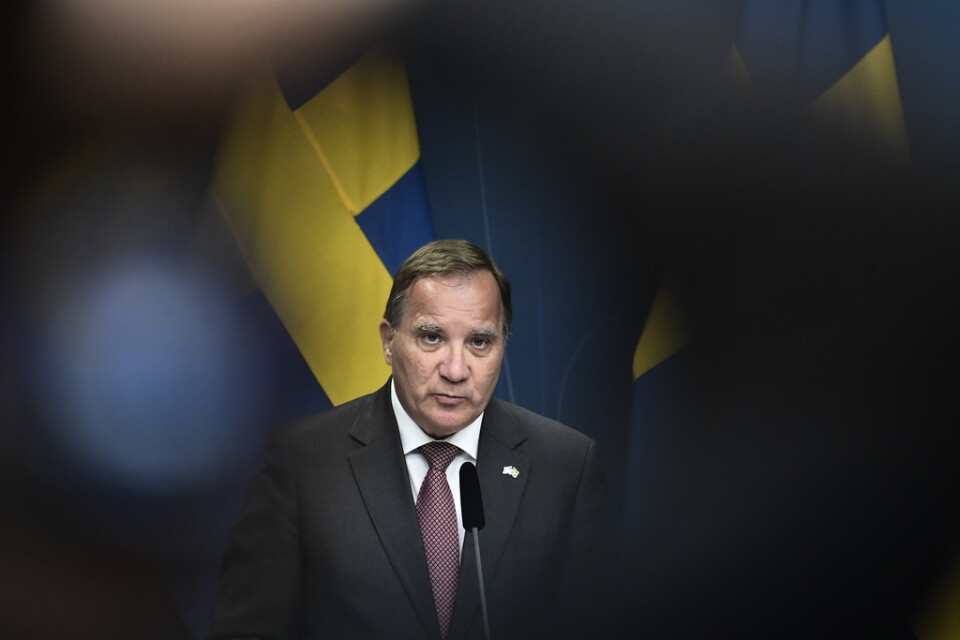 Statsminister Stefan Löven (S) vill inte ge besked i dag om det blir extraval om hans regering fälls på måndag.