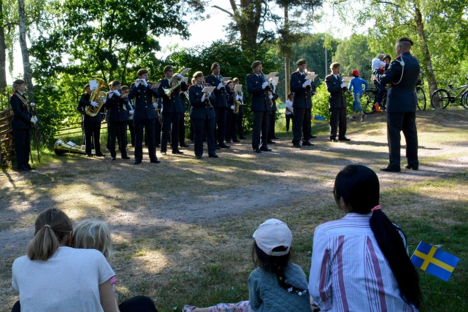 Hemvärnets musikkår från Kristianstad underhöll på nationaldagen i Broby hembygdspark för några år sedan.
