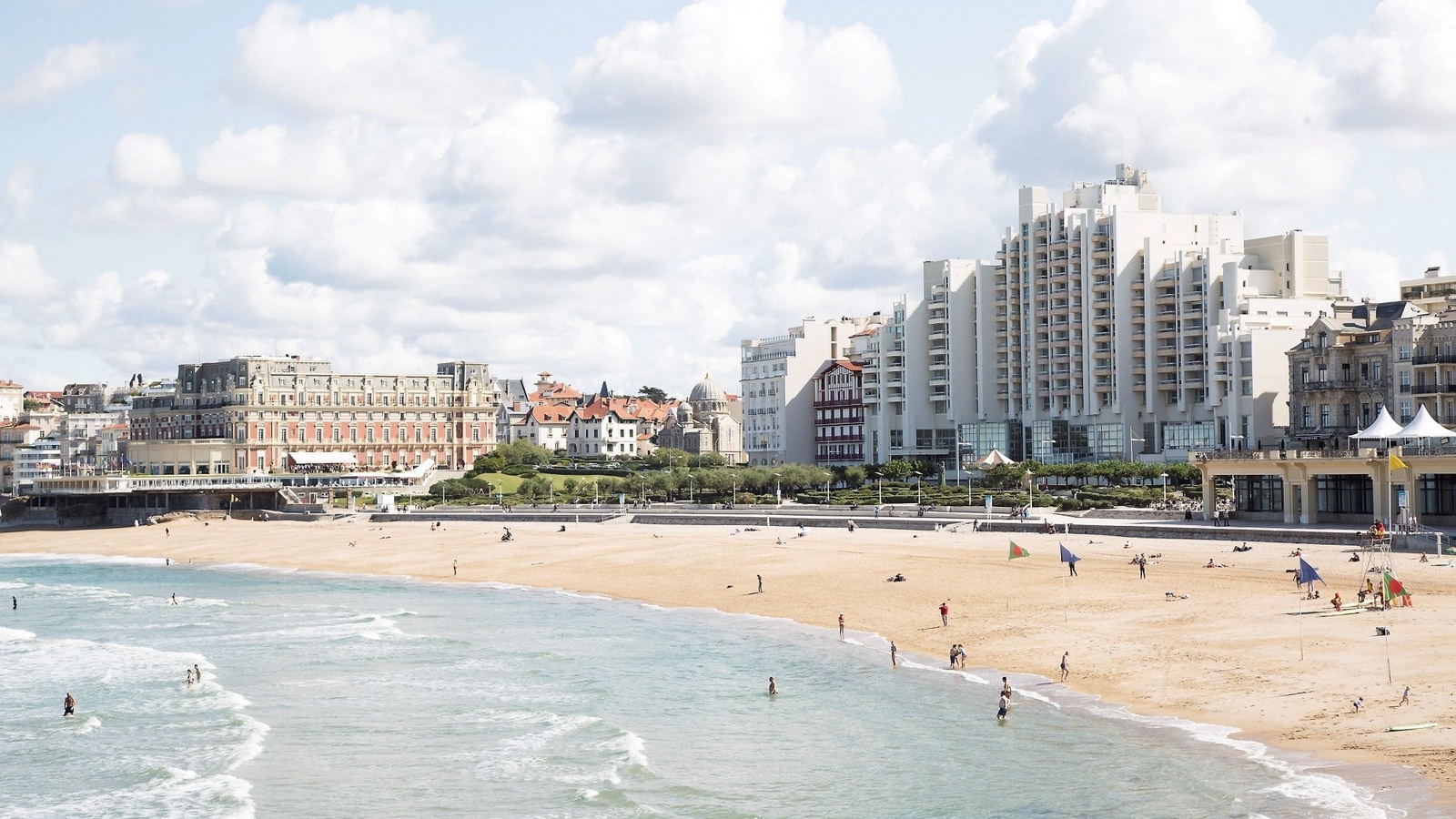 Stranden Grand plage ligger mitt i Biarritz.
Foto: Linda Romppala