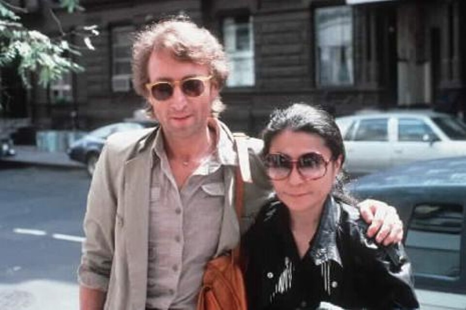 John Lennon med frun, Yoko Ono, New York 22 augusti 1980. Lennon sköts till döds den 8 december 1980 utanför sin bostad.