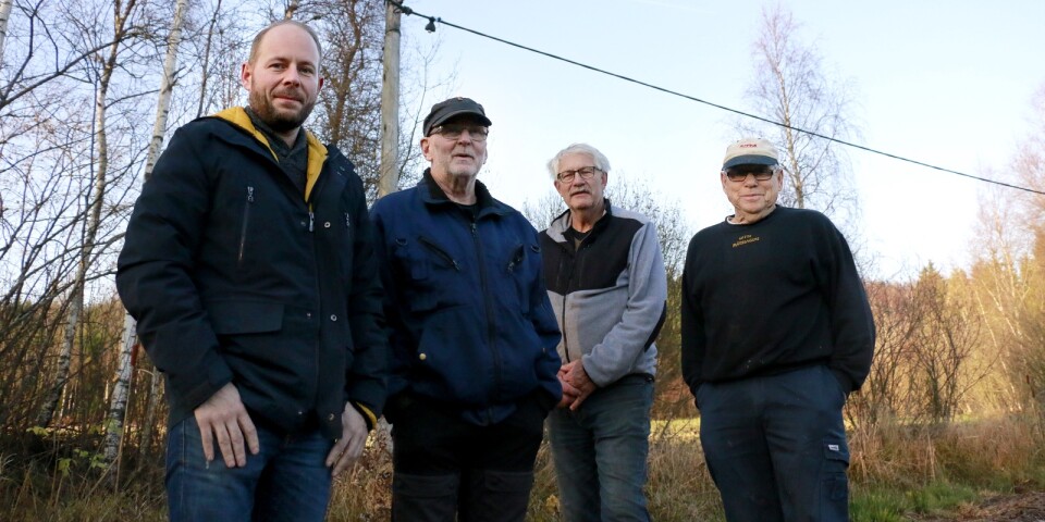 Elljusspåret i Nitta har restaurerats av Nitta samhällsförening. Patrik Jönsson, ordförande, tillsammans med Ulf Libera, KG Fridén och Bo Ernvid.