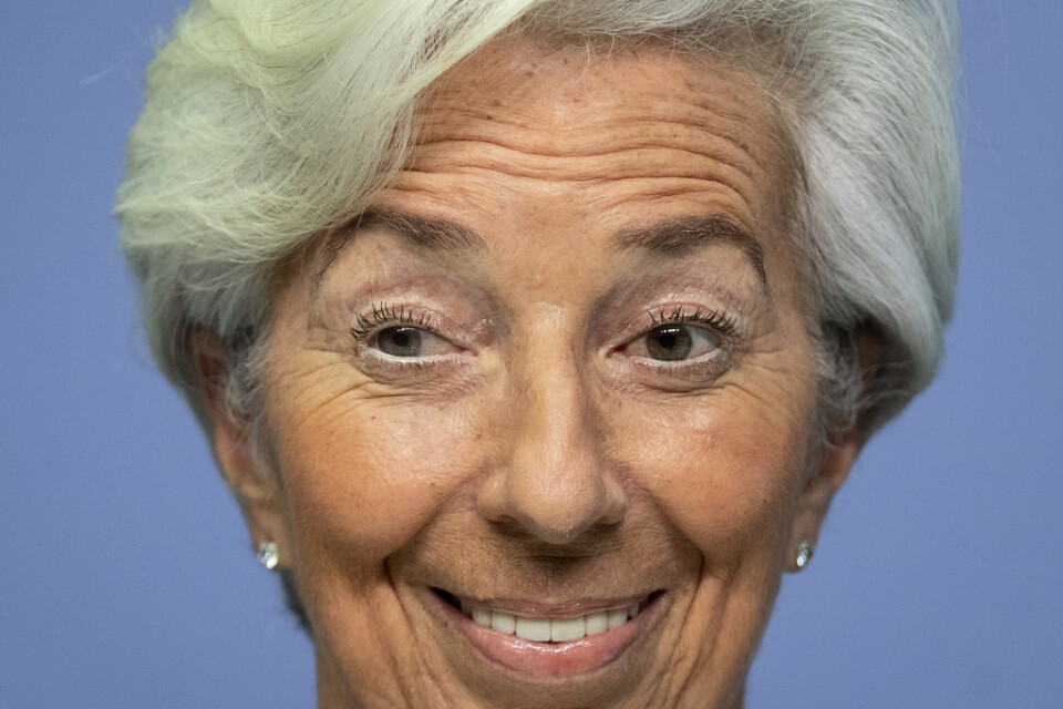 ECB-chefen Christine Lagarde väntas trots negativ inflation och en trög återhämtning efter BNP-kollapsen i andra kvartalet avvakta med nya stimulansåtgärder till decembermötet. Arkivbild.