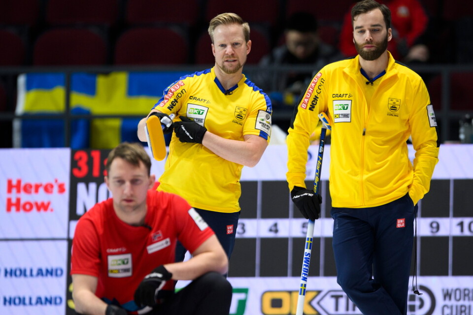 Första svenska VM-förlusten är ett faktum efter 7–8 mot Norge.