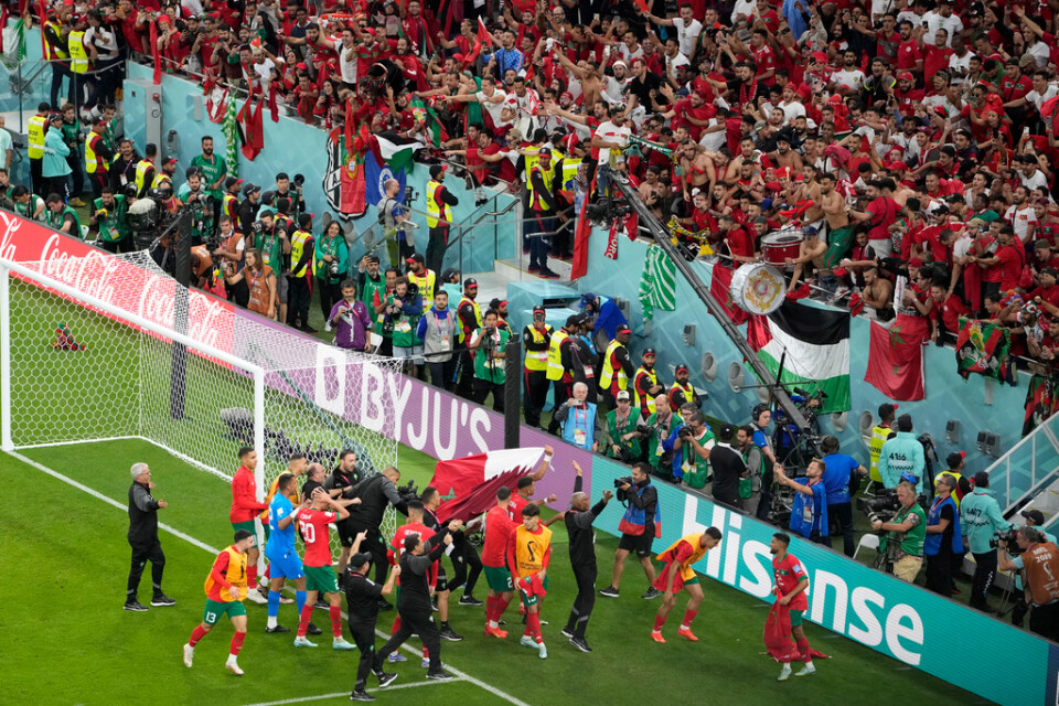 Fler marockaner får möjlighet att följa landslaget på plats i Qatar. Bild från kvartsfinalen i lördags.