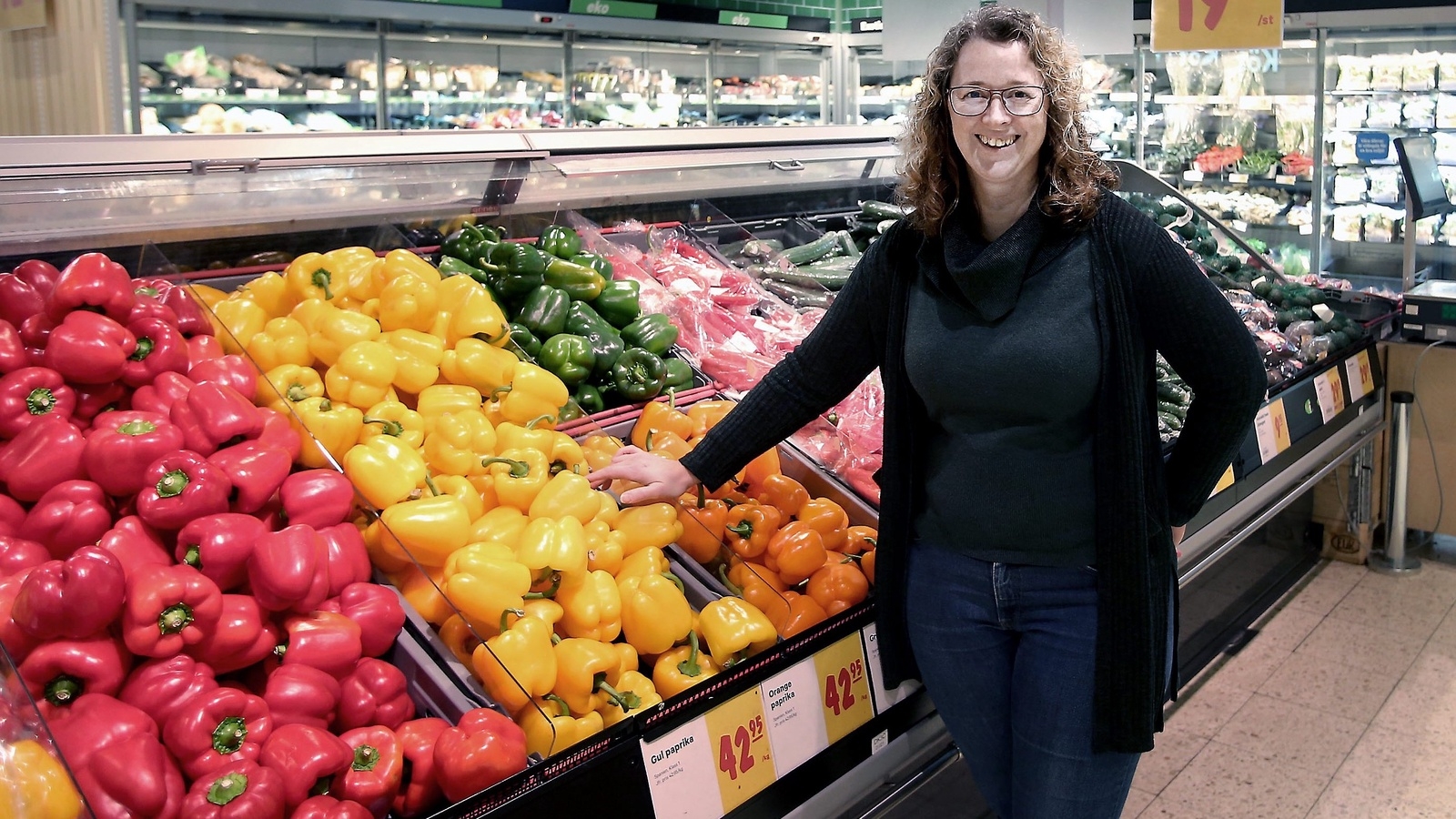 Frukt och grönt är den största utmaningen när det gäller matsvinn säger Annica Hansson Borg. Det mesta säljs i lösvikt och det innehåller mycket vatten. Foto: Stefan Sandström