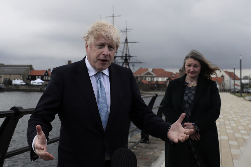 Premiärminister Boris Johnson med partikamraten Jill Mortimer i Hartlepool.