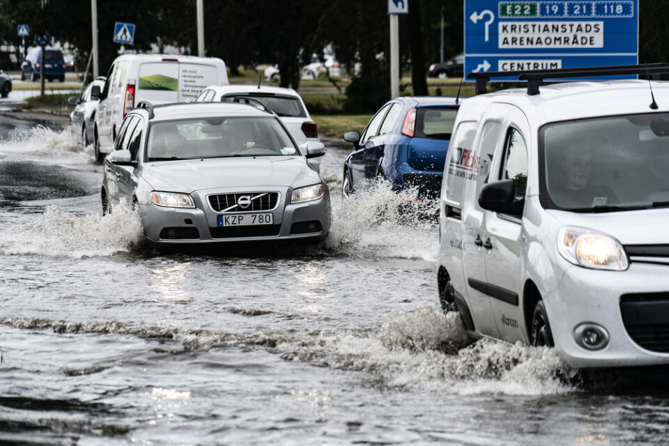 Det har varit översvämningar på flera håll i landet, bland annat i Bohuslän och Kristianstad (bilden).
