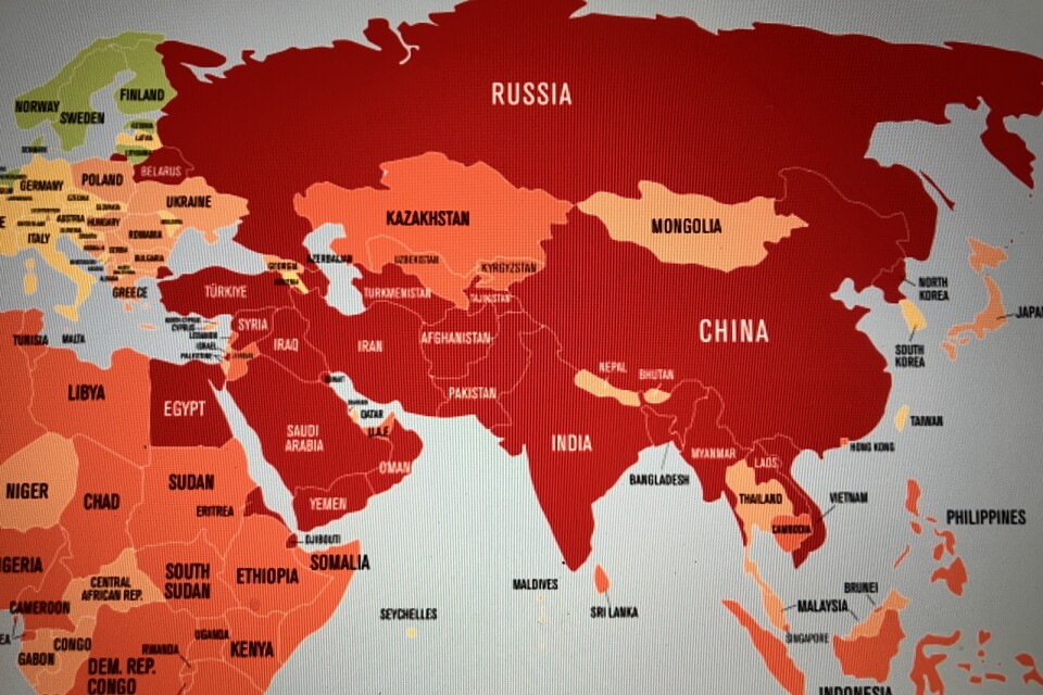 Reportrar utan gränsers karta av pressfrihet i världens länder. Grönt betyder frihet, rött ofrihet.