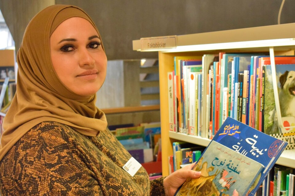 Sura Mashat is trying to make a success of the book fair/exhibition. She hopes that lots of Arabic speakers – children, young people and adults – will come to the fair.