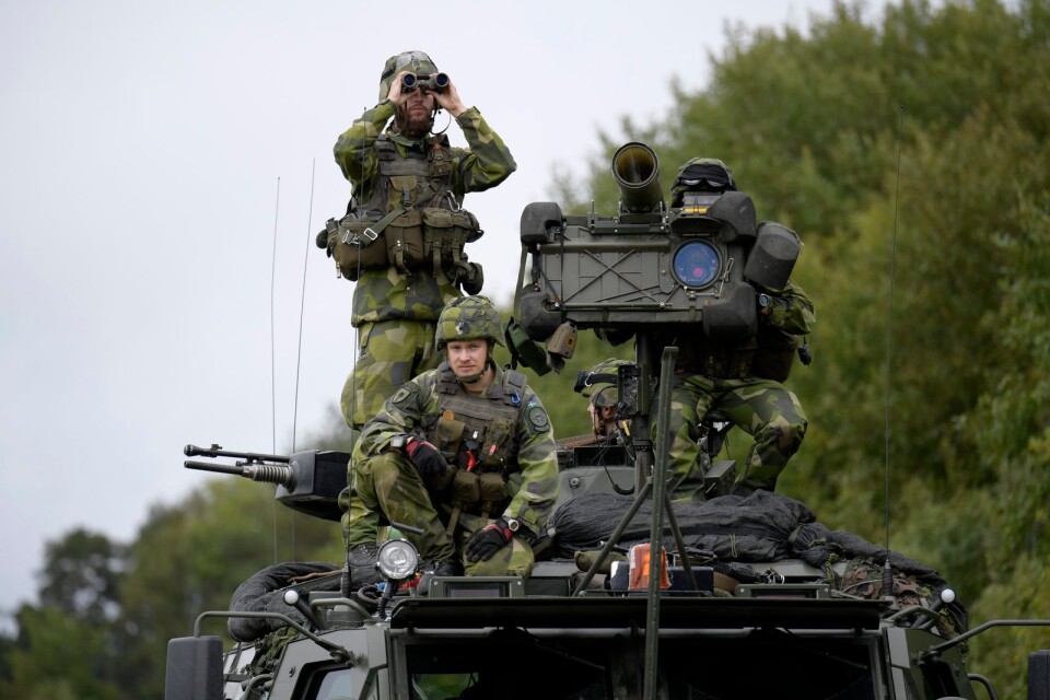 Svenskt luftförsvar övar för första gången mot attackhelikoptrar. Gotland under militärövningen Aurora 17.