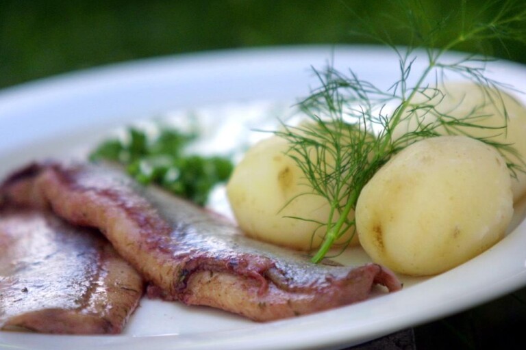Pickled herring and new potatoes – a midsummer classic