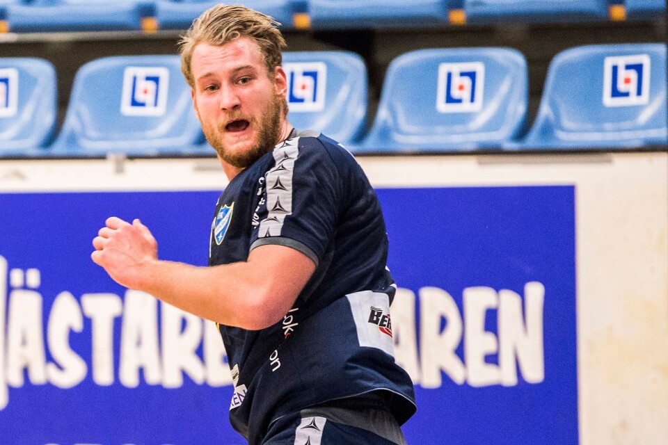 Tänker inte titta bakåt. Anders Andersson och IFK Karlskrona är fast beslutna om att klara nytt division 1-kontrakt och få ett stopp på åkandet upp och ner mellan serierna.