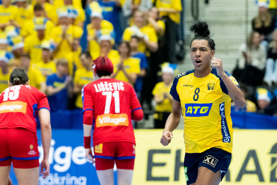 Jamina Roberts gjorde flest mål i det svenska laget när Serbien besegrades.