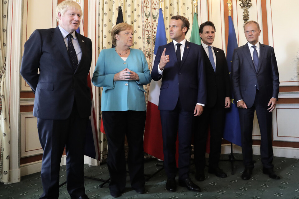 Stats- och regeringscheferna Boris Johnson, Angela Merkel, Emmanuel Macron, Giuseppe Conte och EU:s permanente rådsordförande Donald Tusk inför G7-mötet.