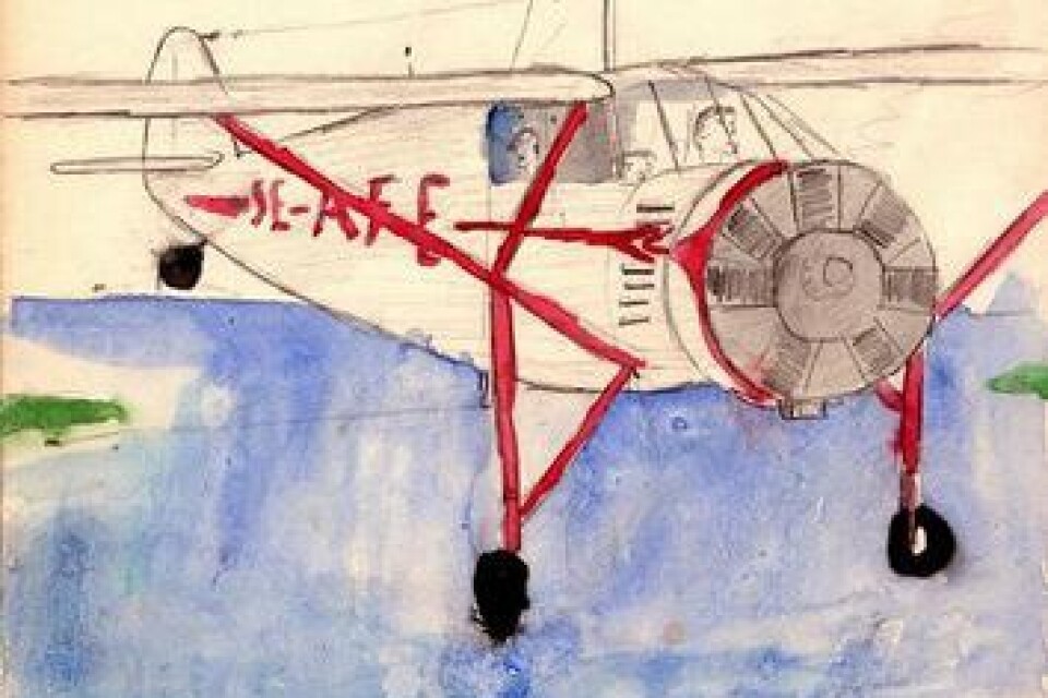 Som 11-åring målade Torgil Rosenberg detta målflygplan, Stinson Junior, som träffades under en övning.
