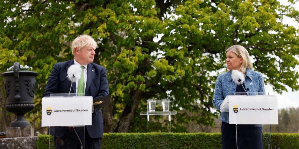 Storbritanniens premiärminister Boris Johnson och statsminister Magdalena Andersson håller en pressträff efter sitt möte på Harpsund. Samtidigt, hemma i Blekinge försökte socialdemokraterna prata om välfärden ...