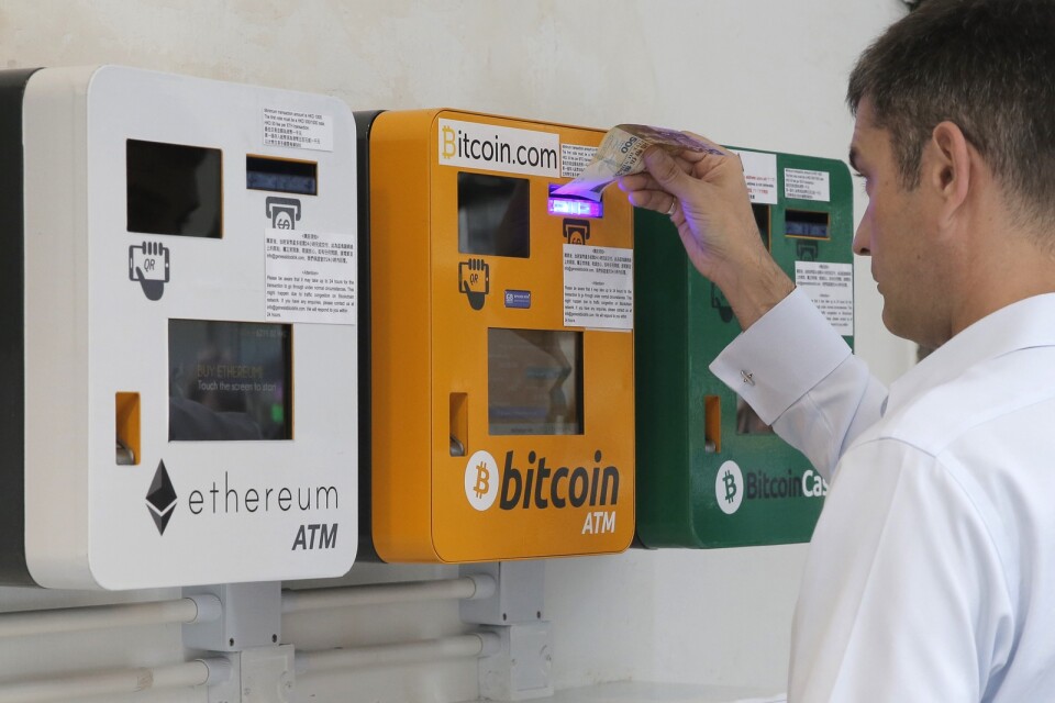 En bankomat i Hongkong avsedd för bitcoin. Arkivbild.