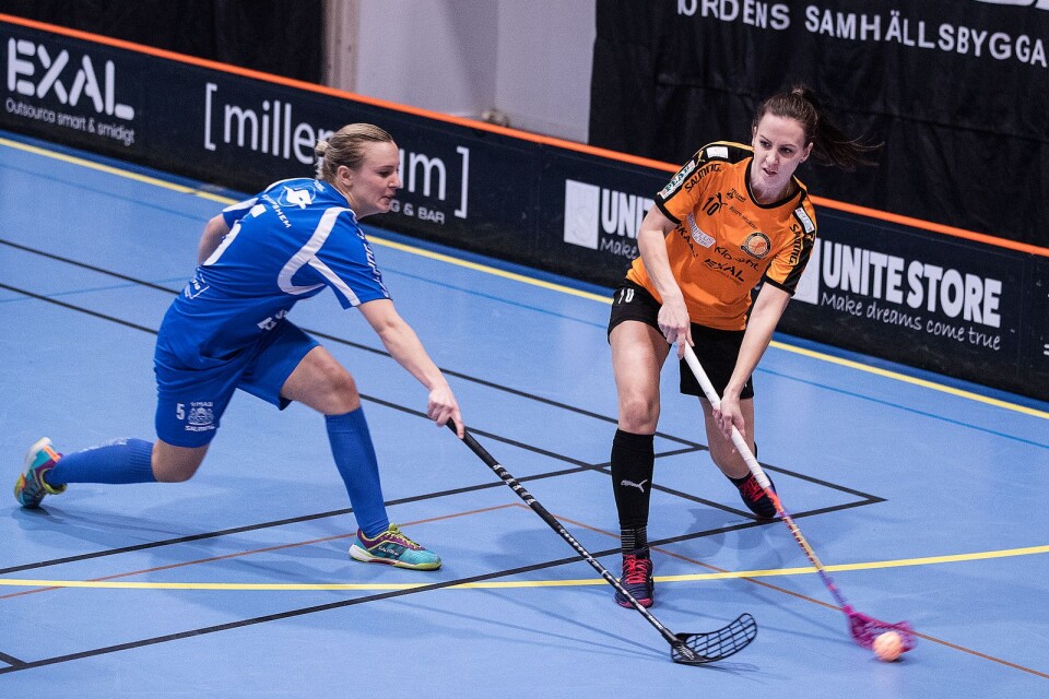 Petra Simonovski gjorde två mål för Höllviken när laget besegrade Skurup med 6–1.