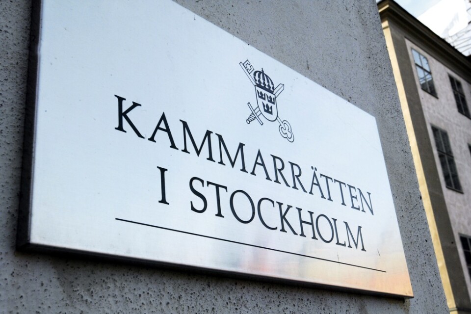 Kammarrätten i Stockholm återinför en 17-årig flickas utreseförbud. Arkivbild.