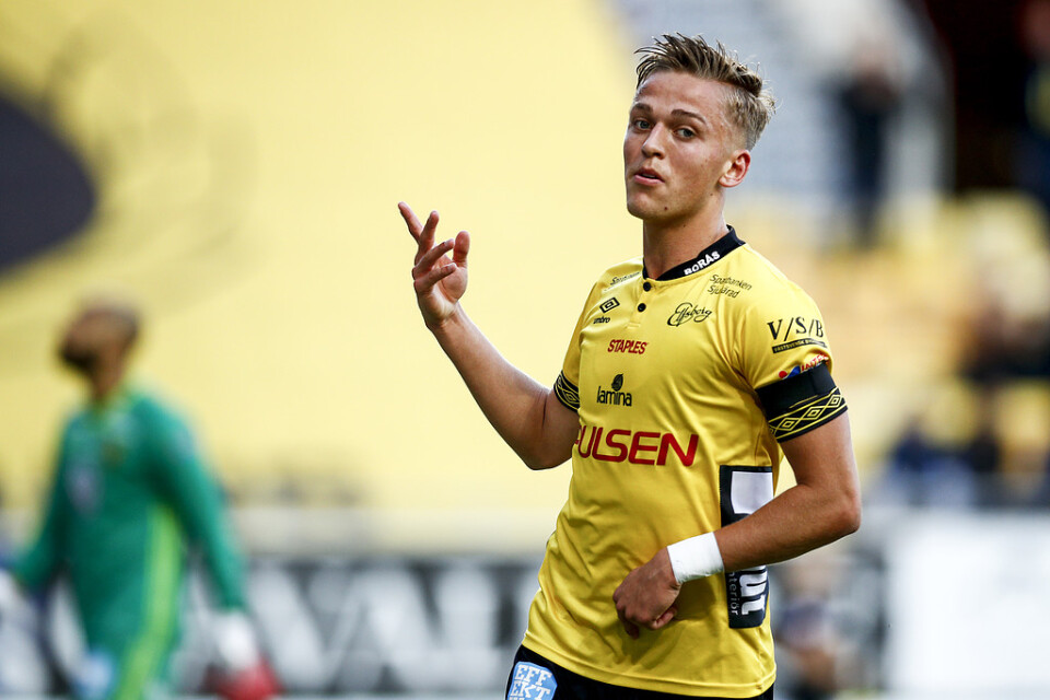 Elfsborgs Jesper Karlsson jublar efter sitt 3-0-mål mot Östersund.