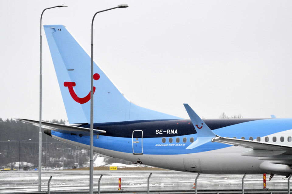 Ett TUI flygplan av modellen Boeing 737 Max 8 parkerat på Arlanda flygplats. Arkivbild.