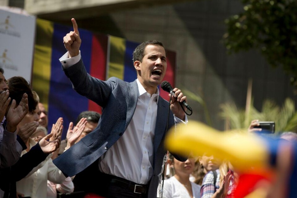 Ordföranden för Venezuelas kongress, Juan Guaidó, säger att han är beredd att tillfälligt ta över presidentposten och utlysa val. Uttalandet kommer en dag efter att president Nicolás Maduro svurits in för en ny mandatperiod. Guaidó tillträdde som ordf