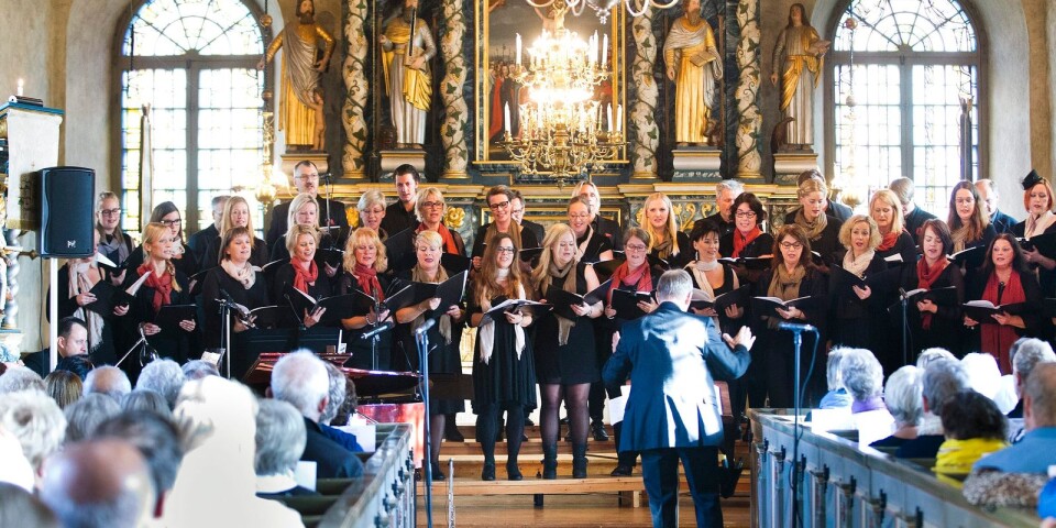 Kören Occapella ger en välgörenhetskonsert med julsånger i Ulricehamns kyrka på söndag. Arkivbild.