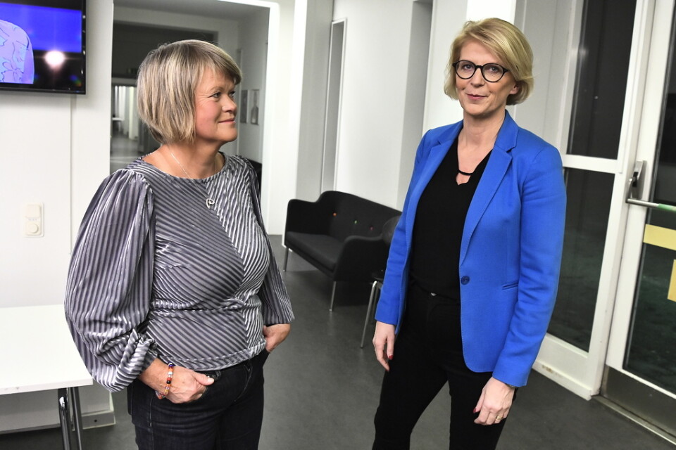 Vänsterpartiets ekonomisk-politiska talesperson Ulla Andersson och hennes kollega hos Moderaterna, Elisabeth Svantesson, står bakom oppositionsförslaget om fler miljarder till kommunerna än vad regeringen flaggar för. Arkivbild.