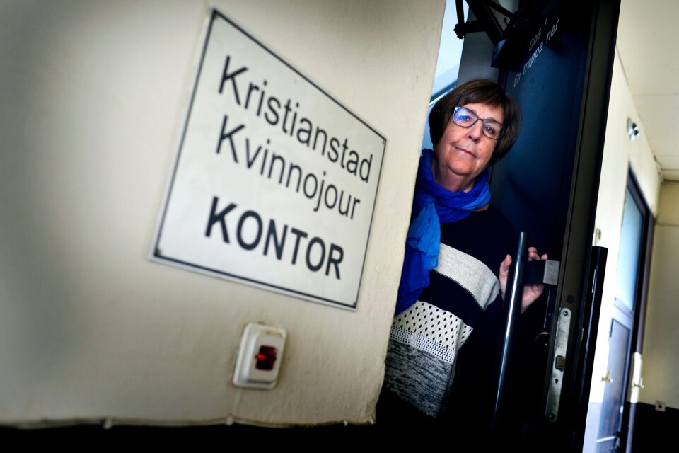 När fler måste vara hemma blir det extra viktigt att omgivningen reagerar på signaler om våld i nära relation, menar Siv Persson på Kvinnojouren. Arkivbild.