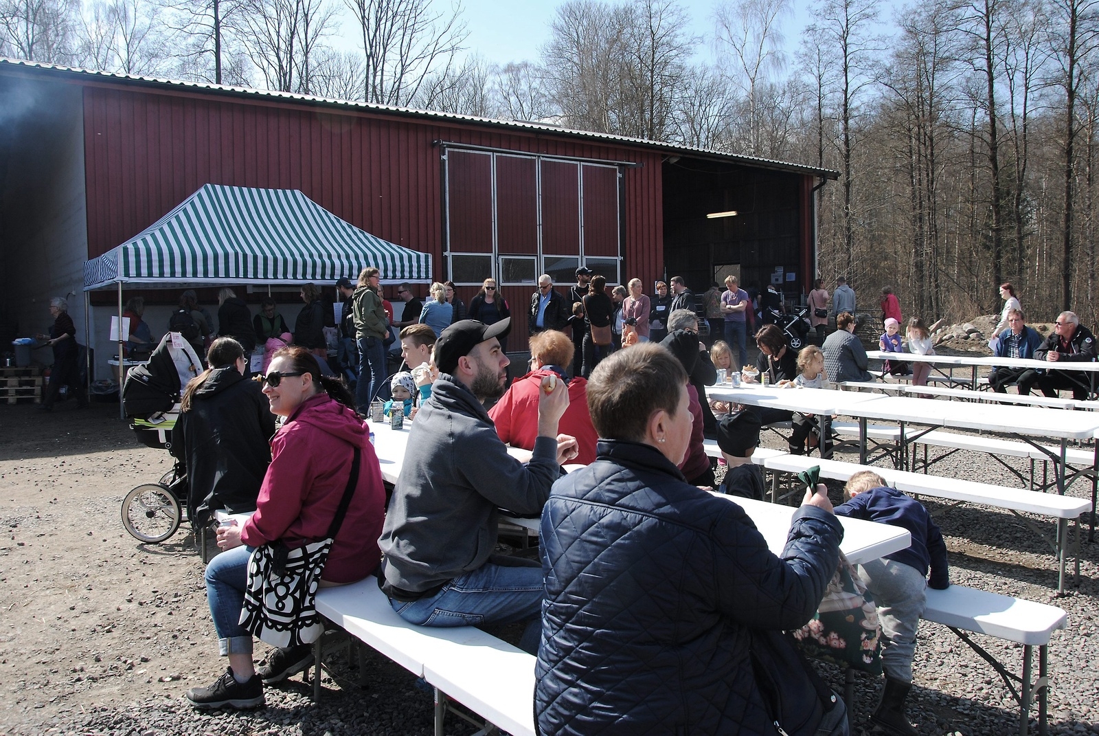 Uppemot 1 400 personer beräknas ha besökt Nedanbäcks gård under den gångna helgen. FOTO: ARKIV