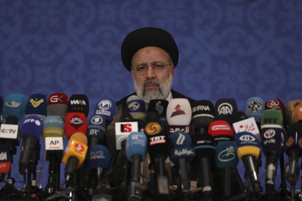 Ebrahim Raisi har nu hållit sin första presskonferens sedan han vunnit presidentvalet i Iran.