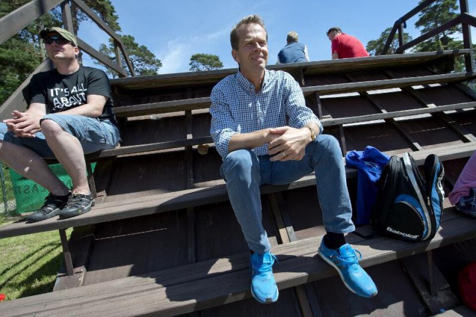 Legendar på plats. Stefan Edberg gästade Sommartouren i Åhus för att stötta sonen Christopher.