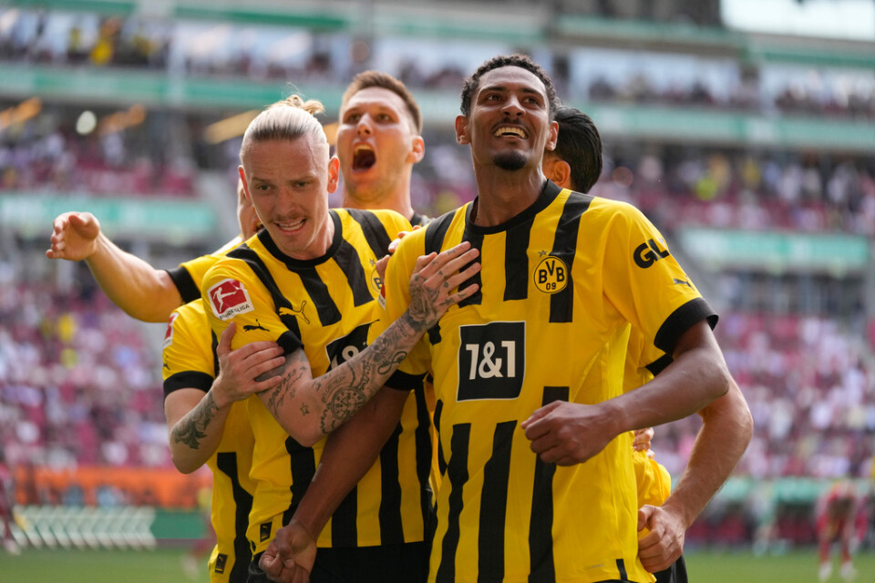 Är det Borussia Dortmunds tur att fira? Mycket tyder på det inför helgens avslutande omgång i den tyska Bundesligafotbollen.