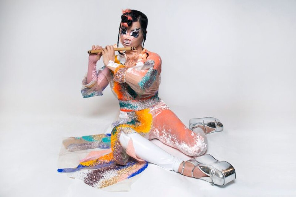 Björks nya skiva är en levande och kreativ produktion från en artist.