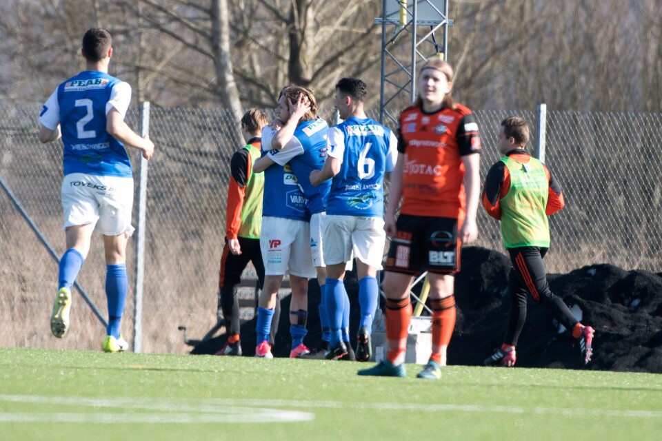 Ytterbacken Rasmus Persson kan bara konstatera att Oddevold gjorde matchens första mål.